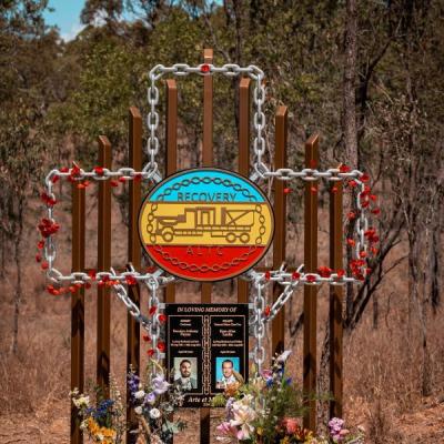 Leslie and Payne Memorial 03